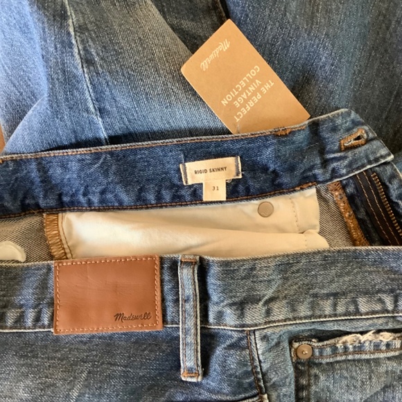 Madewell Rigid high waist slightly distressed jeans - Picture 14 of 16